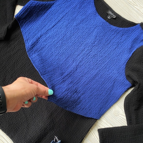 🔴 5/$45 SALE 🔴 TOOFAN | Flowy Blouse - Picture 2 of 5